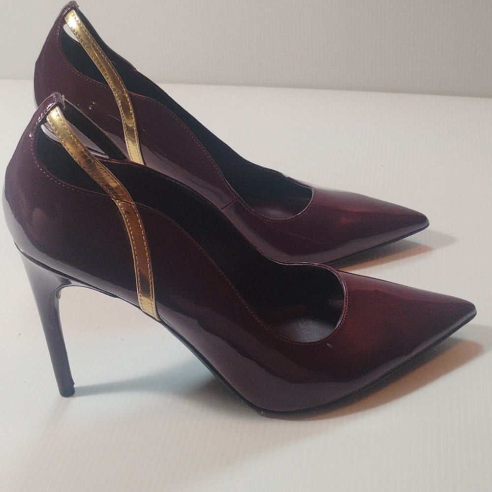 Marc Fisher Garlene Burgundy/Gold patent leather pointed toe pumps Size 8.5 - Picture 10 of 10
